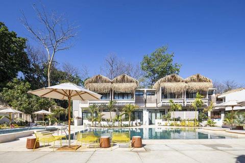 Gilded Iguana Resort